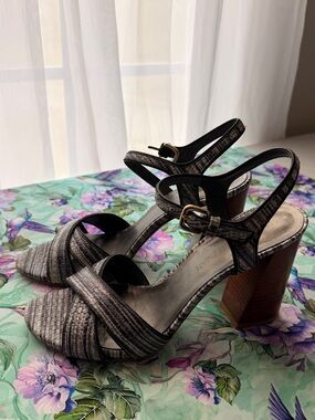 Stuart Weitzman Gray Textured Strappy Block Heel Sandals